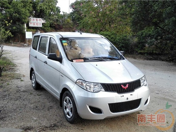 贵阳-五菱宏光-银.jpg